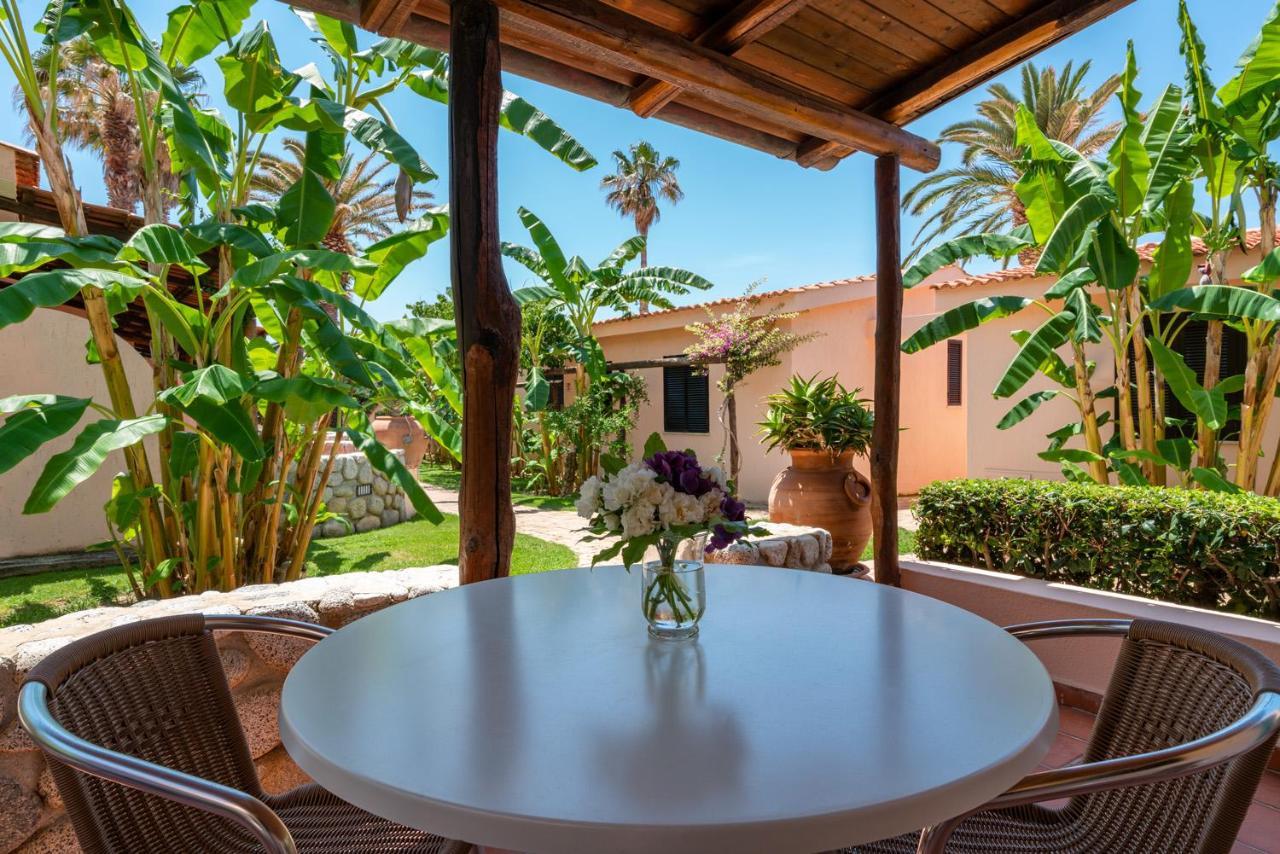 Hotel Villaggio Cala Di Volpe カーポ・ヴァチカーノ エクステリア 写真
