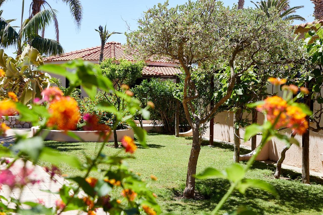 Hotel Villaggio Cala Di Volpe カーポ・ヴァチカーノ エクステリア 写真