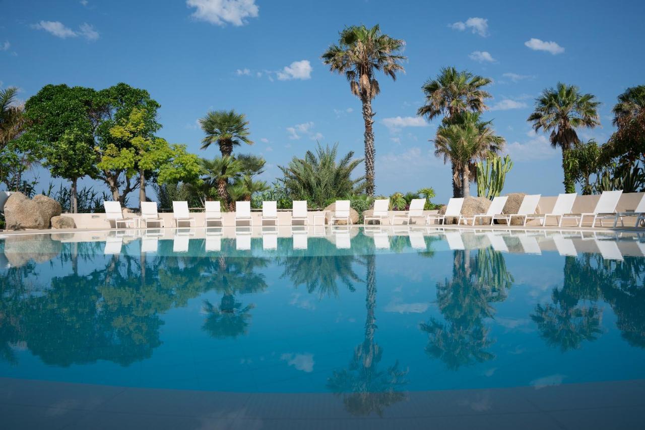 Hotel Villaggio Cala Di Volpe カーポ・ヴァチカーノ エクステリア 写真