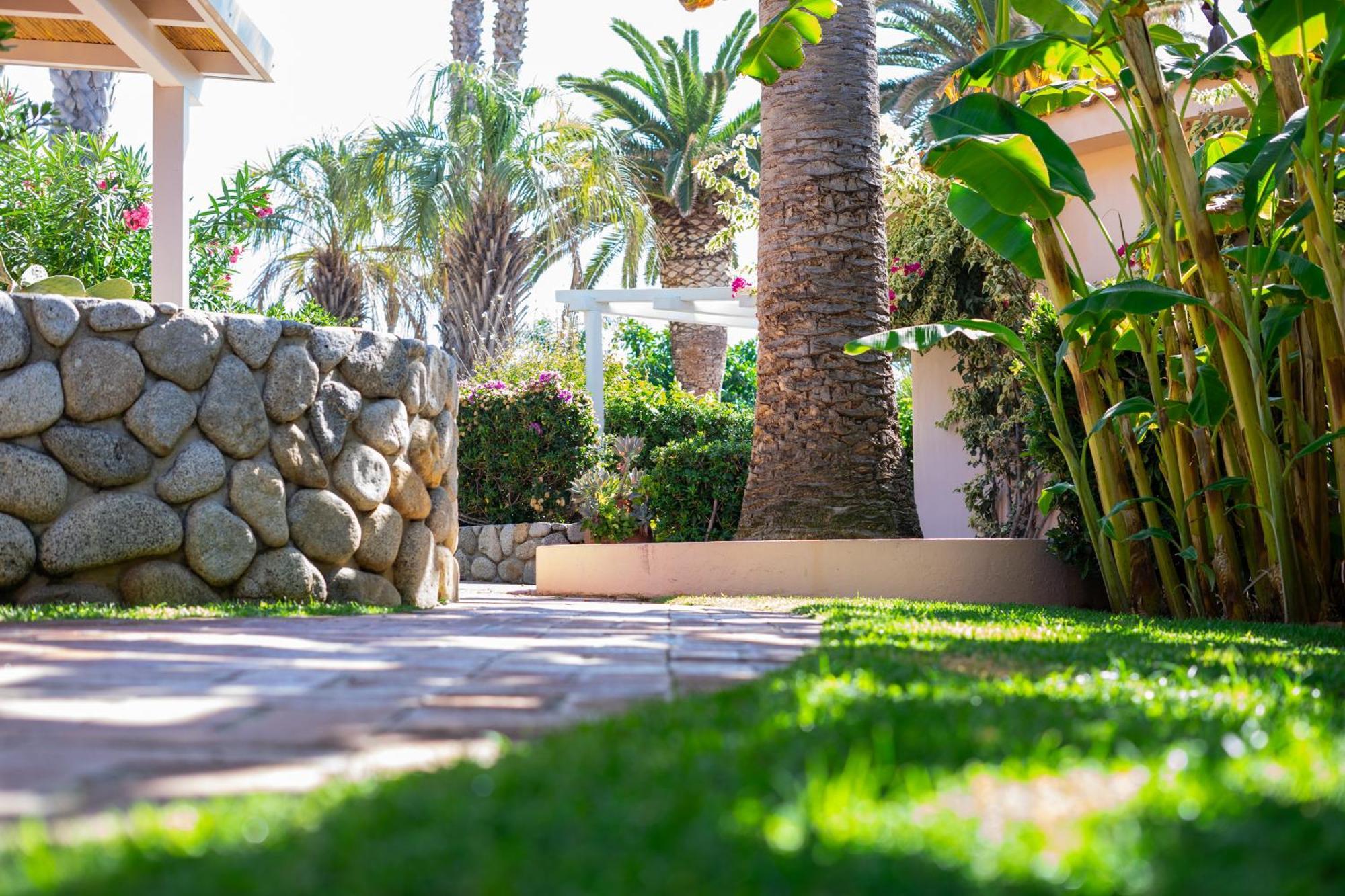 Hotel Villaggio Cala Di Volpe カーポ・ヴァチカーノ エクステリア 写真