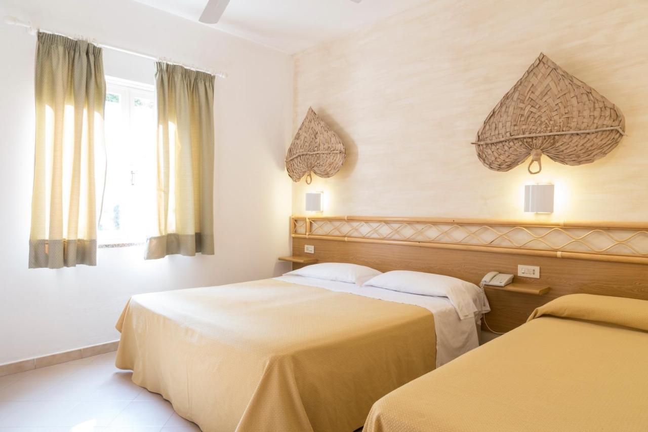 Hotel Villaggio Cala Di Volpe カーポ・ヴァチカーノ エクステリア 写真
